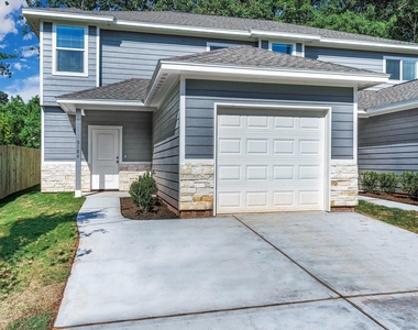918 Shady Lane - Photo Thumbnail 1