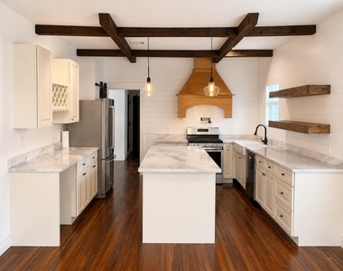 6816 Sherman Street - Photo Thumbnail 14