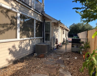 543 W 27th Street - Photo Thumbnail 1