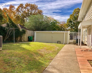 2531 Watts Street - Photo Thumbnail 11