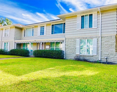 2531 Watts Street - Photo Thumbnail 13