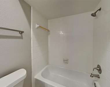 1327 Coppercrest Drive - Photo Thumbnail 16