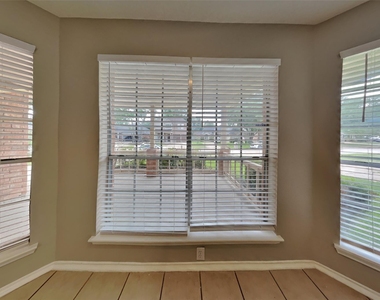 1327 Coppercrest Drive - Photo Thumbnail 5