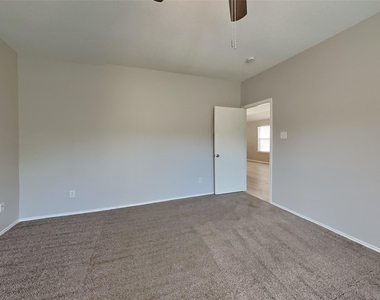 1327 Coppercrest Drive - Photo Thumbnail 6