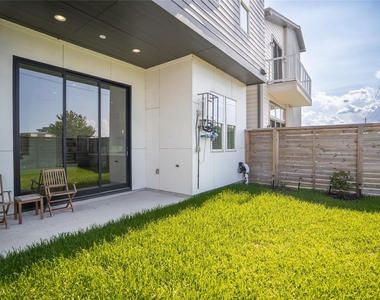 9806 Blissful Prairie Lane - Photo Thumbnail 28