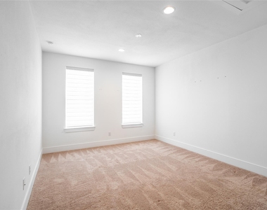 9806 Blissful Prairie Lane - Photo Thumbnail 24