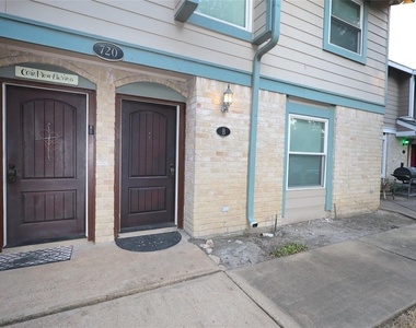720 Memorial Mews Street - Photo Thumbnail 1