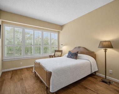 101 Westcott Street - Photo Thumbnail 13