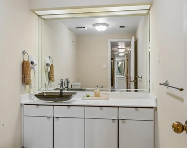 101 Westcott Street - Photo Thumbnail 11