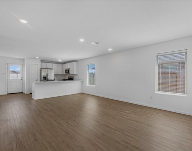 2106 Hyde Acres Street - Photo Thumbnail 1