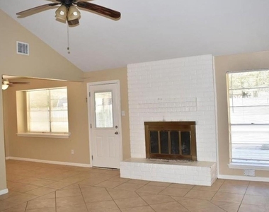 3515 Hidden Pines Drive - Photo Thumbnail 7