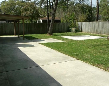 3515 Hidden Pines Drive - Photo Thumbnail 9