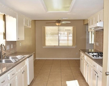 3515 Hidden Pines Drive - Photo Thumbnail 2