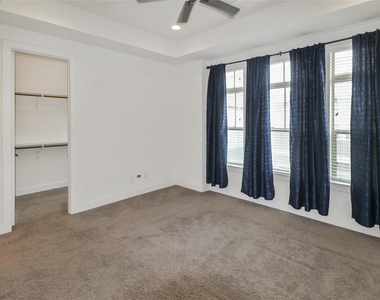2431 Charleston Street - Photo Thumbnail 9