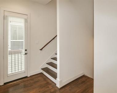 2431 Charleston Street - Photo Thumbnail 7