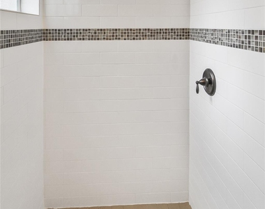 2431 Charleston Street - Photo Thumbnail 16
