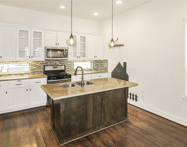2431 Charleston Street - Photo Thumbnail 17