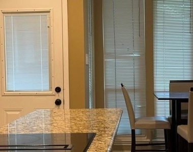 907 Goldfinch Avenue - Photo Thumbnail 17