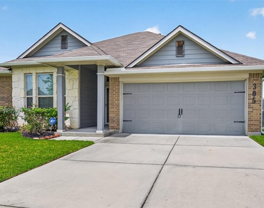 305 Brocks Court - Photo Thumbnail 2