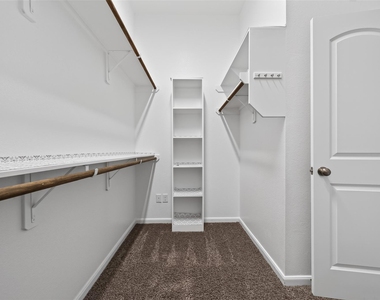 305 Brocks Court - Photo Thumbnail 26