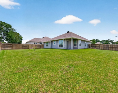 305 Brocks Court - Photo Thumbnail 31