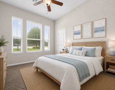 305 Brocks Court - Photo Thumbnail 17