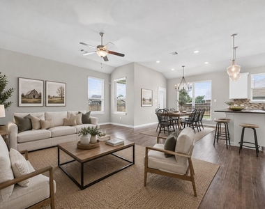 305 Brocks Court - Photo Thumbnail 6