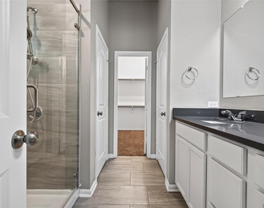 305 Brocks Court - Photo Thumbnail 23