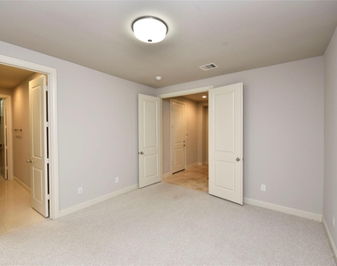 5813a Kiam Street - Photo Thumbnail 9