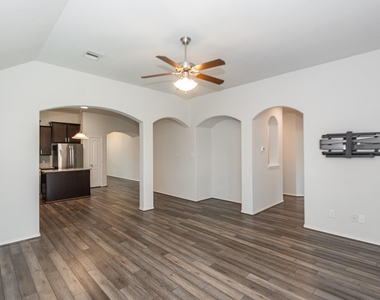 5186 Dry Hollow Drive - Photo Thumbnail 14