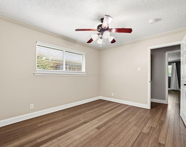 11102 Endicott Lane - Photo Thumbnail 22