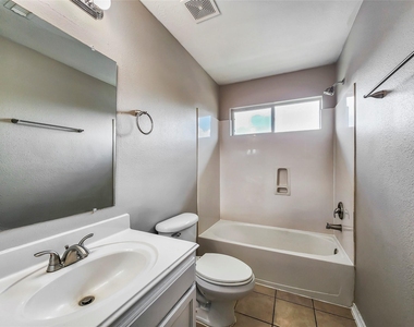 14007 Marners Court - Photo Thumbnail 15
