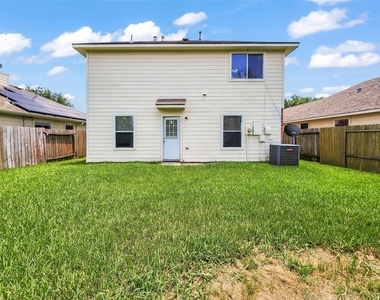 14007 Marners Court - Photo Thumbnail 16