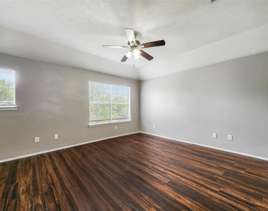 14007 Marners Court - Photo Thumbnail 10