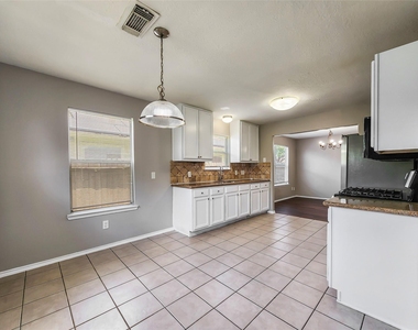 14007 Marners Court - Photo Thumbnail 7