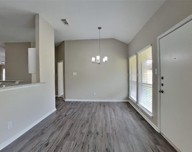 2222 Friarwood Trail - Photo Thumbnail 7