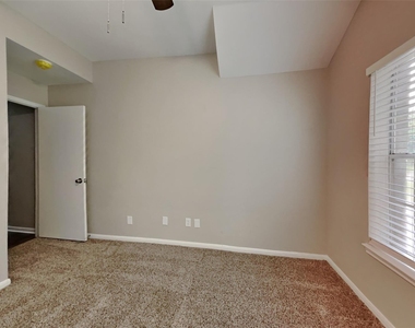 2222 Friarwood Trail - Photo Thumbnail 13