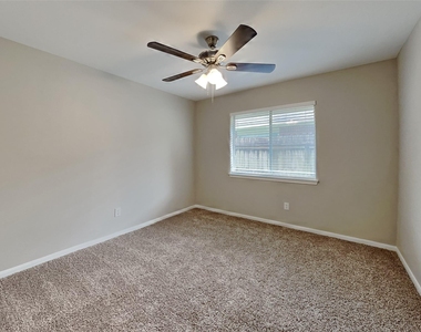 2222 Friarwood Trail - Photo Thumbnail 14