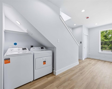 4138 Larkspur Street - Photo Thumbnail 4