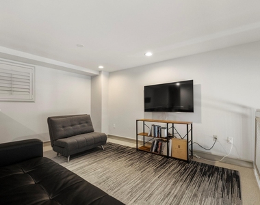 3311 Yupon Street - Photo Thumbnail 23