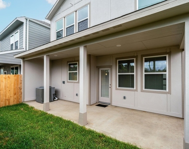 8209 Rising Stream Drive - Photo Thumbnail 34