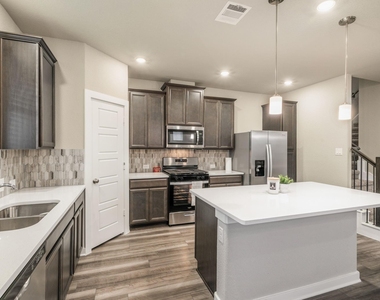 8209 Rising Stream Drive - Photo Thumbnail 14