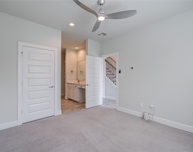 2818 Grand Fountains Drive - Photo Thumbnail 28