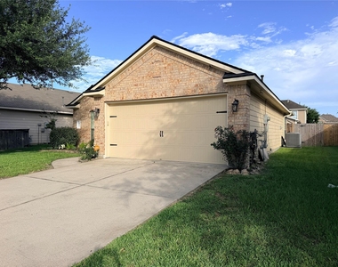 1807 Emerson Ridge Drive - Photo Thumbnail 3