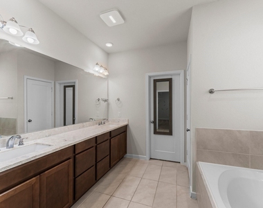 3850 Chapman Bluff Drive - Photo Thumbnail 13