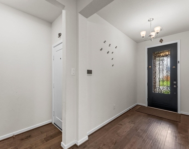 3850 Chapman Bluff Drive - Photo Thumbnail 5