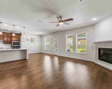 3850 Chapman Bluff Drive - Photo Thumbnail 8