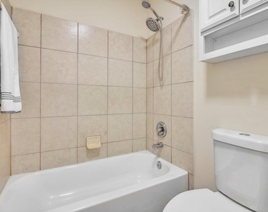 1722 Sun Point Court - Photo Thumbnail 29