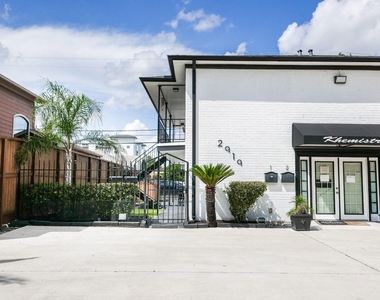 2919 Wentworth Street - Photo Thumbnail 1