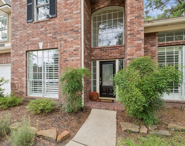14 Guinevere Place - Photo Thumbnail 1